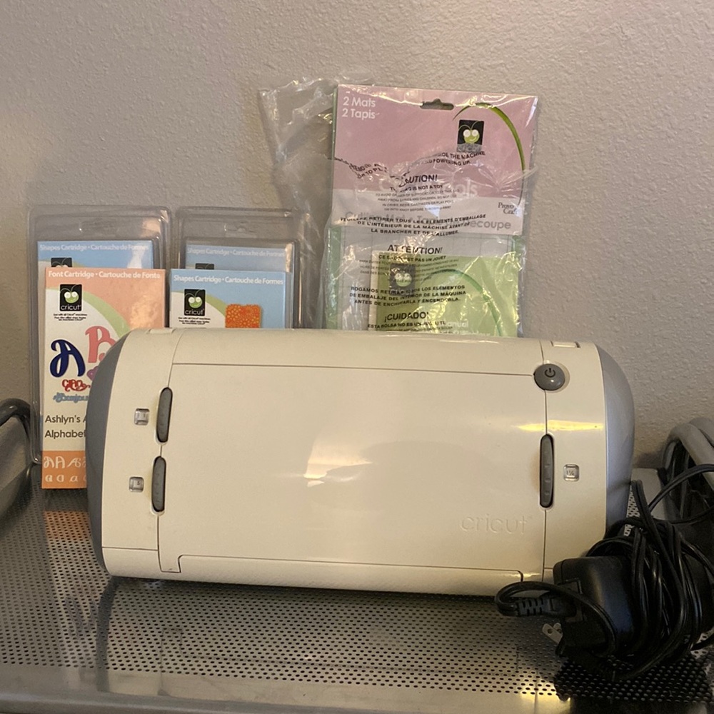 Cricut Personal Electric Cutter